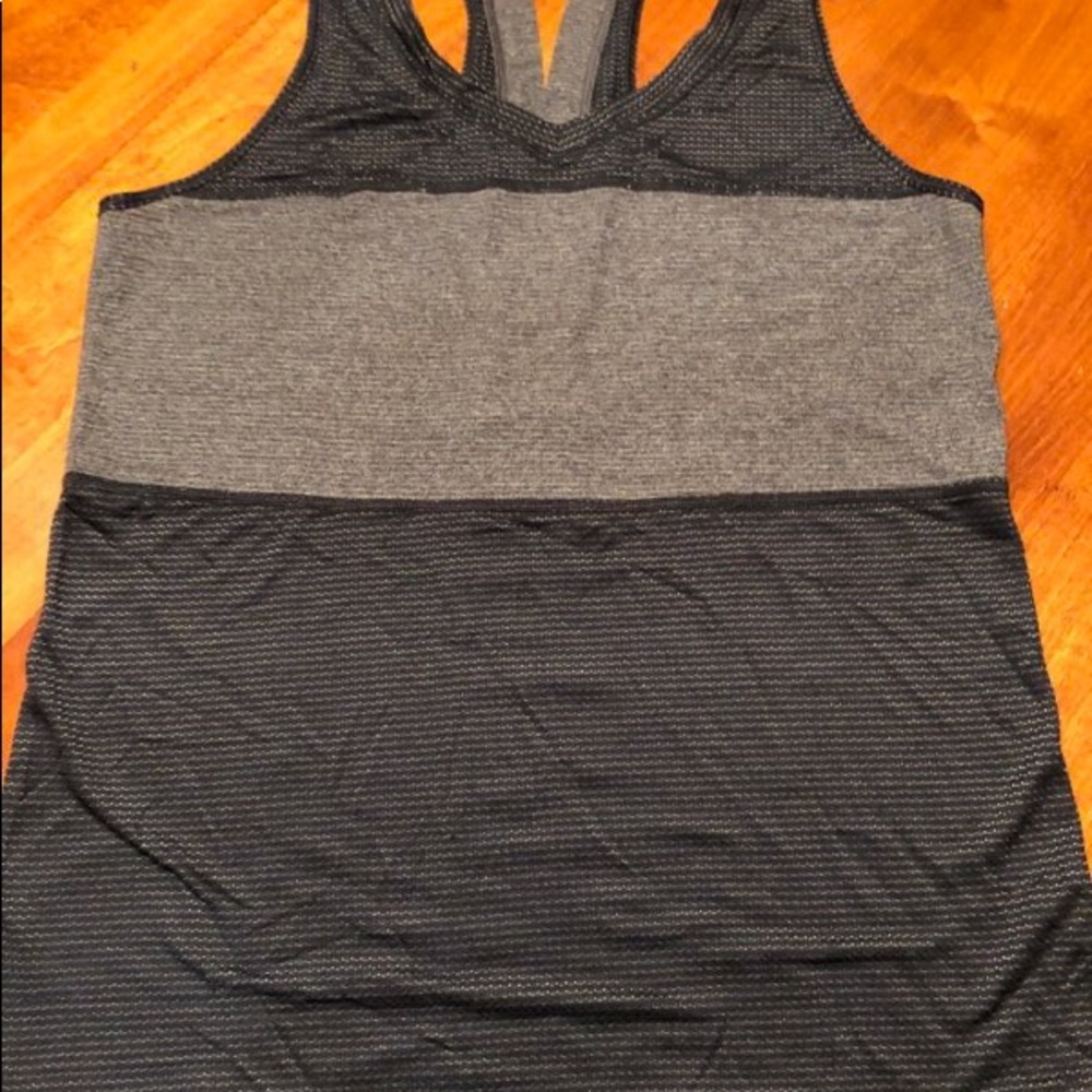 Lululemon tank black and gray size 8